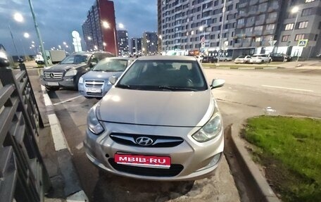 Hyundai Solaris II рестайлинг, 2011 год, 750 000 рублей, 1 фотография