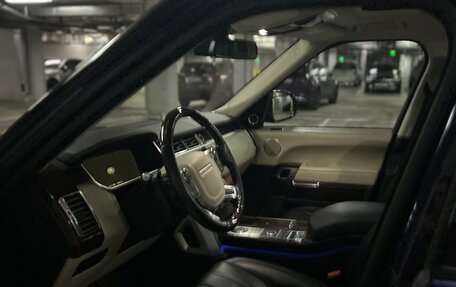 Land Rover Range Rover IV рестайлинг, 2016 год, 5 500 000 рублей, 9 фотография