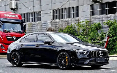 Mercedes-Benz A-Класс, 2021 год, 1 800 000 рублей, 2 фотография