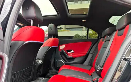 Mercedes-Benz A-Класс, 2021 год, 1 800 000 рублей, 11 фотография