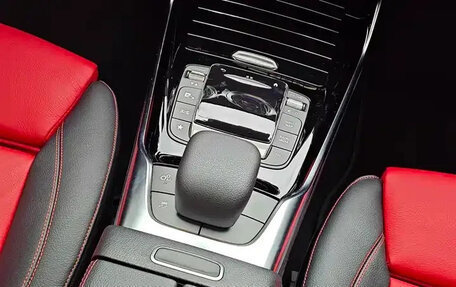 Mercedes-Benz A-Класс, 2021 год, 1 800 000 рублей, 12 фотография