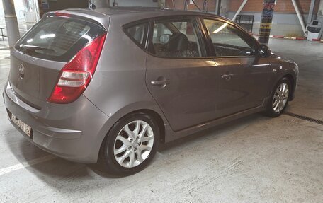 Hyundai i30 I, 2011 год, 850 000 рублей, 6 фотография