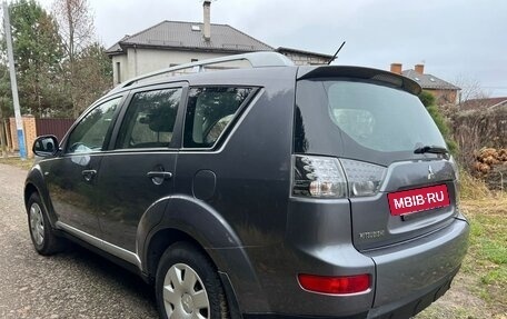 Mitsubishi Outlander III рестайлинг 3, 2007 год, 950 000 рублей, 5 фотография