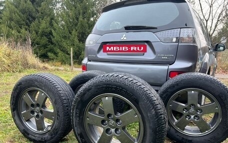 Mitsubishi Outlander III рестайлинг 3, 2007 год, 950 000 рублей, 8 фотография