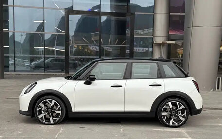 MINI Hatch, 2025 год, 3 950 000 рублей, 7 фотография