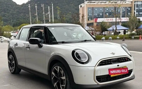MINI Hatch, 2025 год, 3 950 000 рублей, 3 фотография