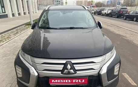 Mitsubishi Pajero Sport III рестайлинг, 2021 год, 4 500 000 рублей, 1 фотография