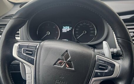 Mitsubishi Pajero Sport III рестайлинг, 2021 год, 4 500 000 рублей, 12 фотография