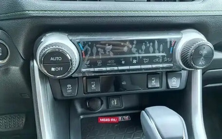 Toyota RAV4, 2025 год, 3 500 000 рублей, 11 фотография