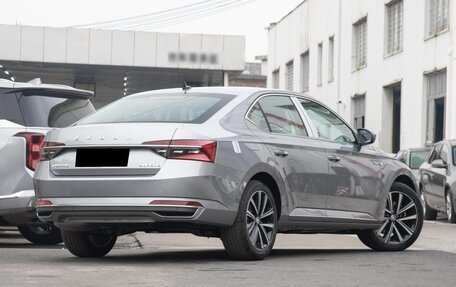 Skoda Superb III рестайлинг, 2025 год, 2 660 000 рублей, 5 фотография