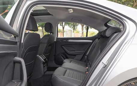 Skoda Superb III рестайлинг, 2025 год, 2 660 000 рублей, 24 фотография