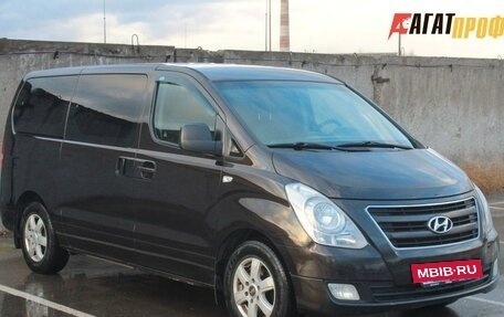 Hyundai H-1 II рестайлинг, 2016 год, 1 624 000 рублей, 3 фотография