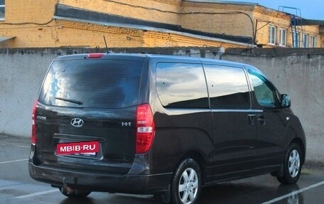 Hyundai H-1 II рестайлинг, 2016 год, 1 624 000 рублей, 6 фотография