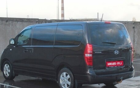 Hyundai H-1 II рестайлинг, 2016 год, 1 624 000 рублей, 8 фотография