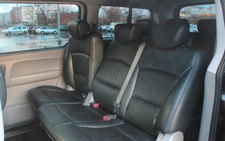 Hyundai H-1 II рестайлинг, 2016 год, 1 624 000 рублей, 18 фотография