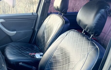 Renault Logan I, 2010 год, 380 000 рублей, 3 фотография