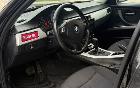 BMW 3 серия, 2010 год, 900 000 рублей, 10 фотография