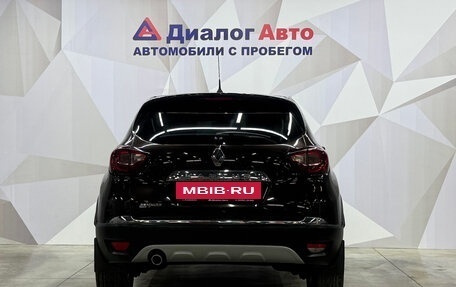 Renault Kaptur I рестайлинг, 2017 год, 1 365 000 рублей, 5 фотография