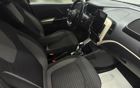 Renault Kaptur I рестайлинг, 2017 год, 1 365 000 рублей, 11 фотография