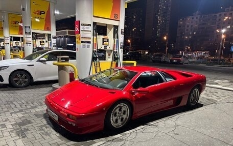 Lamborghini Diablo, 1991 год, 50 000 000 рублей, 1 фотография