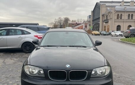 BMW 1 серия, 2010 год, 730 000 рублей, 1 фотография