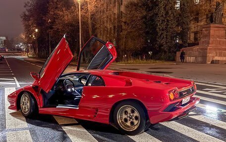 Lamborghini Diablo, 1991 год, 50 000 000 рублей, 8 фотография