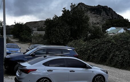 Hyundai Solaris II рестайлинг, 2017 год, 950 000 рублей, 2 фотография