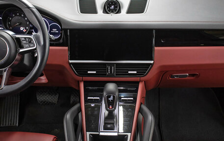 Porsche Cayenne III, 2018 год, 8 498 000 рублей, 15 фотография