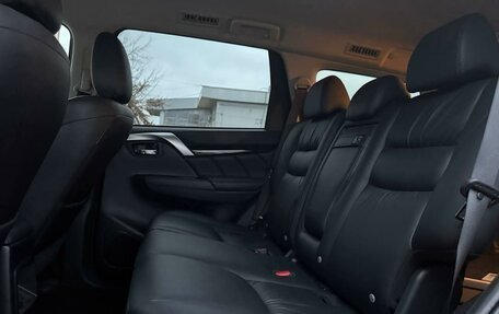 Mitsubishi Pajero Sport III рестайлинг, 2019 год, 3 999 000 рублей, 9 фотография