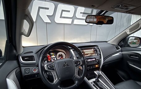 Mitsubishi Pajero Sport III рестайлинг, 2019 год, 3 999 000 рублей, 6 фотография