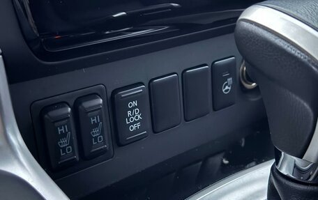 Mitsubishi Pajero Sport III рестайлинг, 2019 год, 3 999 000 рублей, 23 фотография