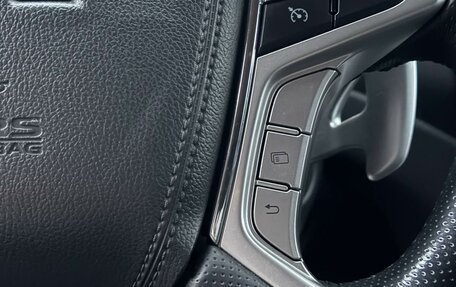 Mitsubishi Pajero Sport III рестайлинг, 2019 год, 3 999 000 рублей, 19 фотография