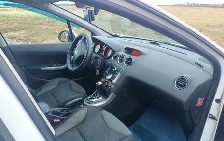 Peugeot 308 II, 2012 год, 699 999 рублей, 12 фотография