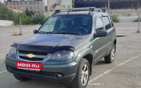 Chevrolet Niva I рестайлинг, 2017 год, 830 000 рублей, 2 фотография