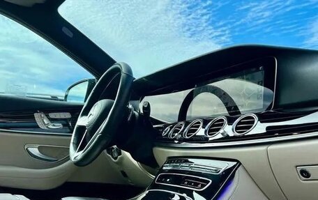 Mercedes-Benz E-Класс, 2022 год, 3 911 000 рублей, 12 фотография