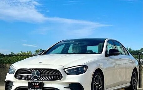 Mercedes-Benz E-Класс, 2022 год, 3 911 000 рублей, 3 фотография