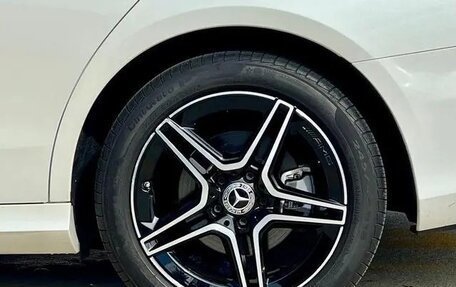 Mercedes-Benz E-Класс, 2022 год, 3 911 000 рублей, 9 фотография