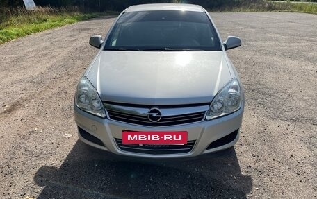 Opel Astra H, 2012 год, 550 000 рублей, 3 фотография