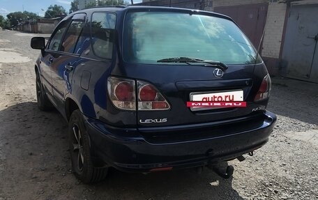 Lexus RX IV рестайлинг, 2002 год, 1 300 000 рублей, 4 фотография