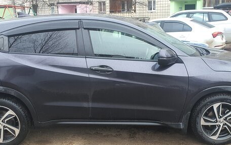 Honda Vezel, 2017 год, 1 800 000 рублей, 9 фотография