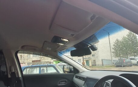 Honda Vezel, 2017 год, 1 800 000 рублей, 18 фотография