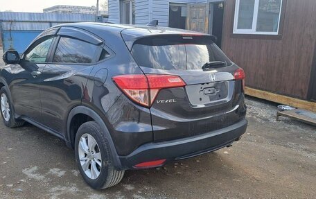 Honda Vezel, 2017 год, 1 800 000 рублей, 24 фотография