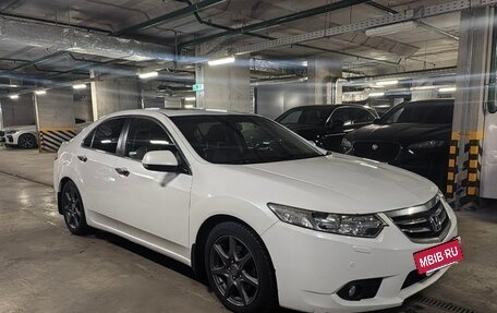 Honda Accord VIII рестайлинг, 2012 год, 1 250 000 рублей, 3 фотография