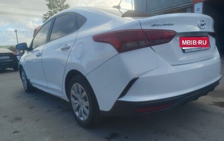 Hyundai Solaris II рестайлинг, 2021 год, 1 200 000 рублей, 14 фотография