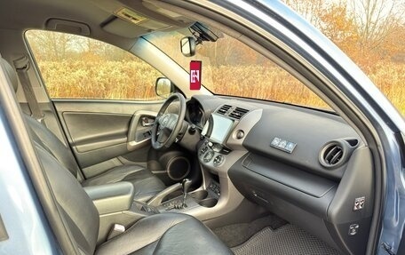 Toyota RAV4, 2006 год, 1 095 000 рублей, 12 фотография