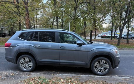 Volkswagen Atlas I, 2019 год, 3 000 000 рублей, 2 фотография