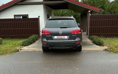 Volkswagen Touareg III, 2012 год, 2 600 000 рублей, 2 фотография