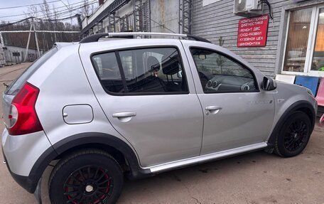 Renault Sandero II рестайлинг, 2013 год, 580 000 рублей, 2 фотография