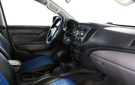 Mitsubishi L200 IV рестайлинг, 2018 год, 1 590 000 рублей, 9 фотография