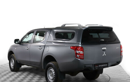 Mitsubishi L200 IV рестайлинг, 2018 год, 1 590 000 рублей, 7 фотография